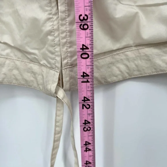 Jordan Women's Essential's Lightweight Overweight Jacket in Light Orewood Brown - Picture 10 of 11